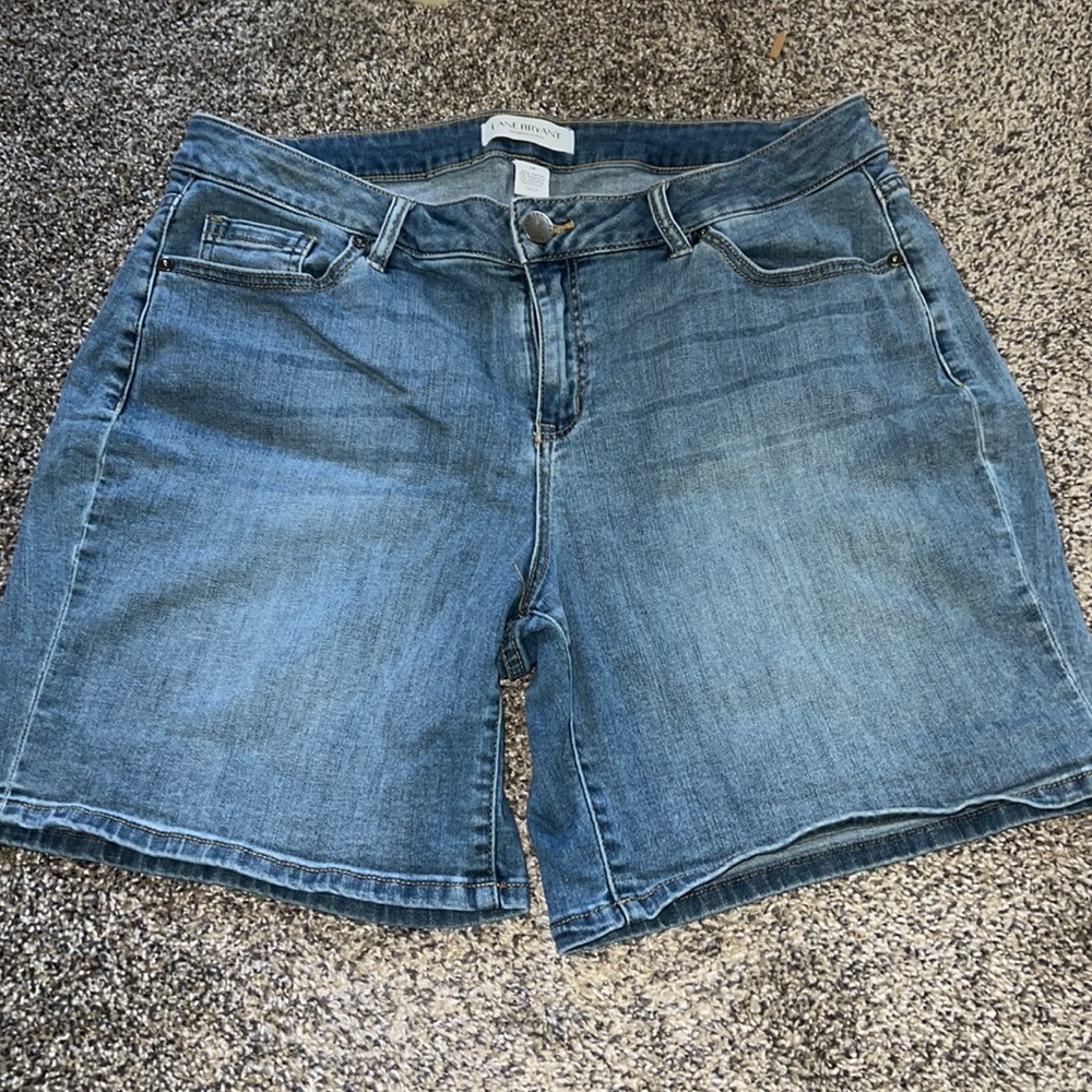 Sz 14 Shorts